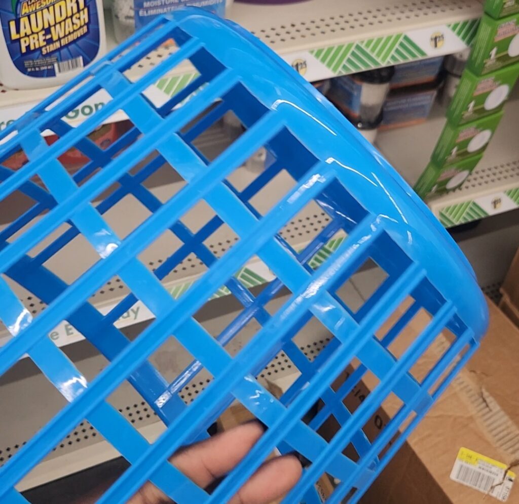 Round blue basket